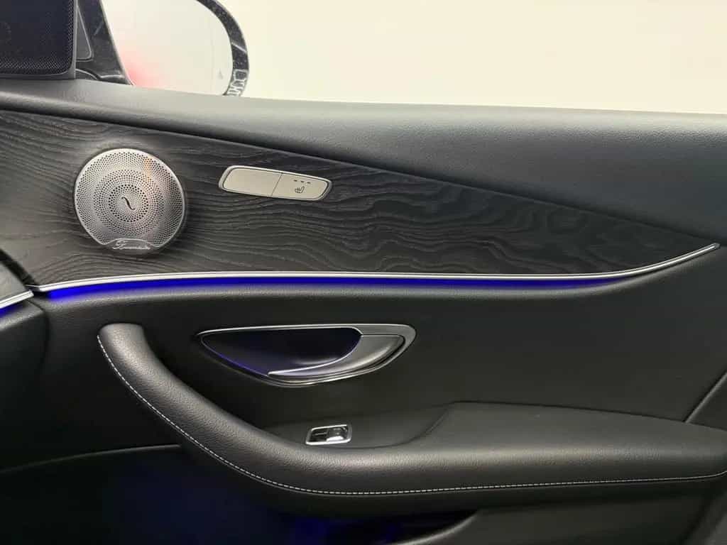 Mercedes-Benz E 200 AMG-Line*Schiebedach*LED*Burmester*Kamera* 10/2017-photo-15