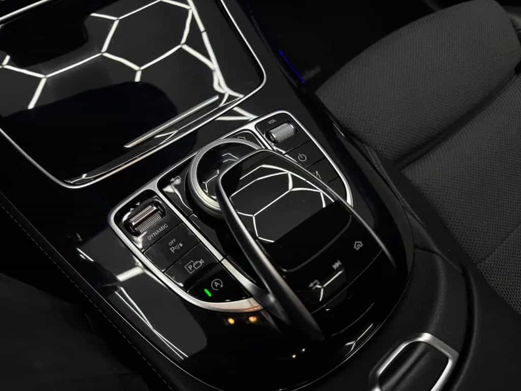 Mercedes-Benz E 200 AMG-Line*Schiebedach*LED*Burmester*Kamera* 10/2017-photo-17