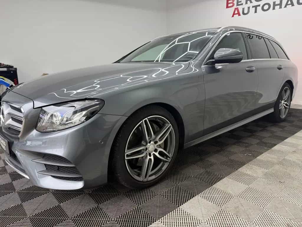 Mercedes-Benz E 200 AMG-Line*Schiebedach*LED*Burmester*Kamera* 10/2017-photo-2