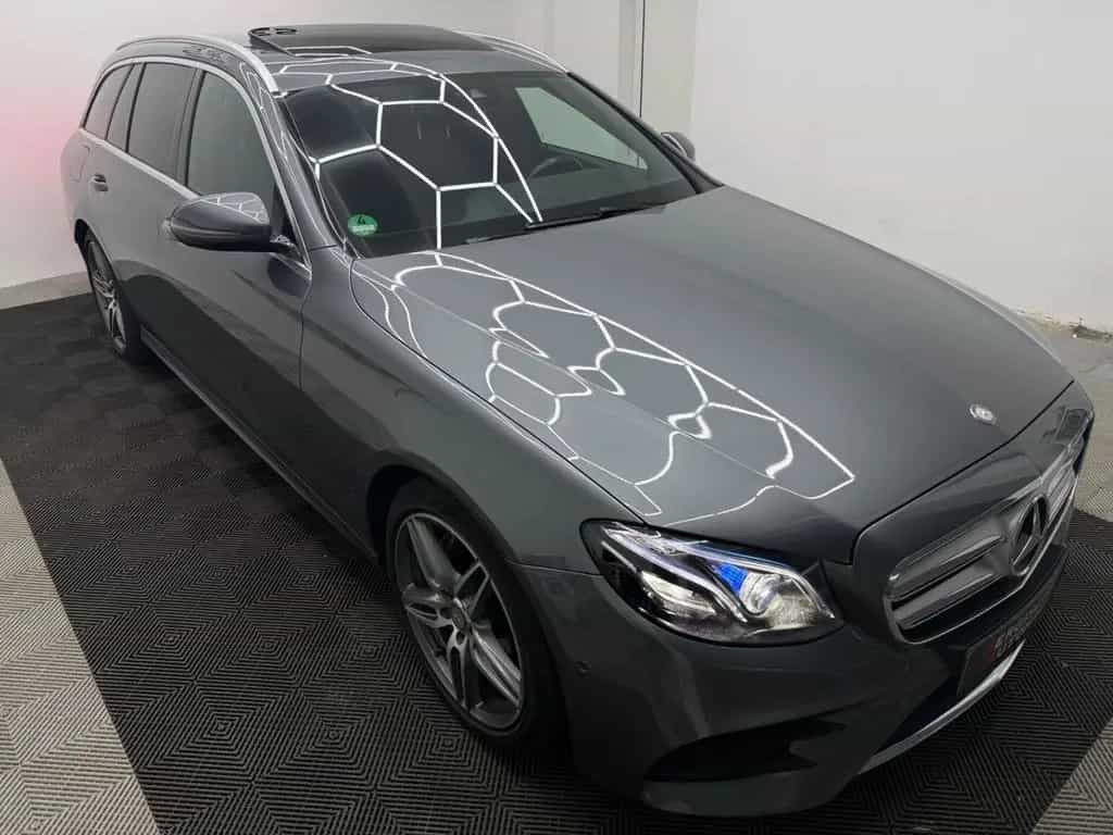 Mercedes-Benz E 200 AMG-Line*Schiebedach*LED*Burmester*Kamera* 10/2017-photo-7