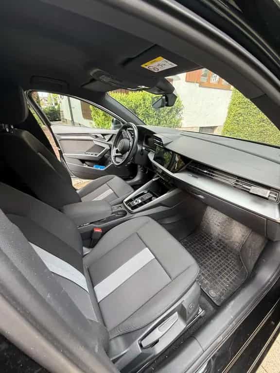 Audi A3 35 TFSI S Tronic Sportback, mythosschwarz 02/2021-photo-3