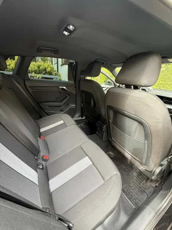 Audi A3 35 TFSI S Tronic Sportback, mythosschwarz 02/2021-photo-4