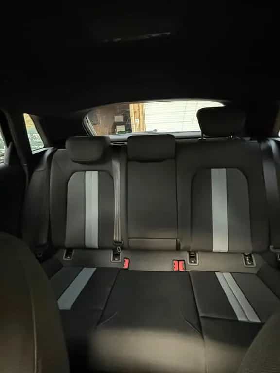 Audi A3 35 TFSI S Tronic Sportback, mythosschwarz 02/2021-photo-5