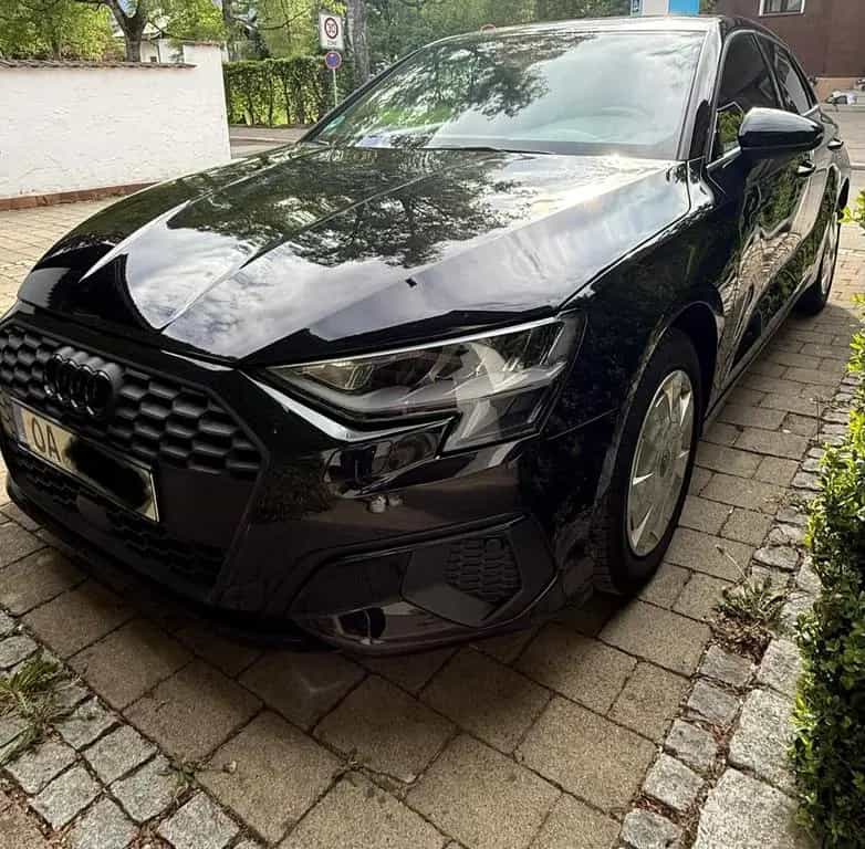 Audi A3 35 TFSI S Tronic Sportback, mythosschwarz 02/2021-photo-9