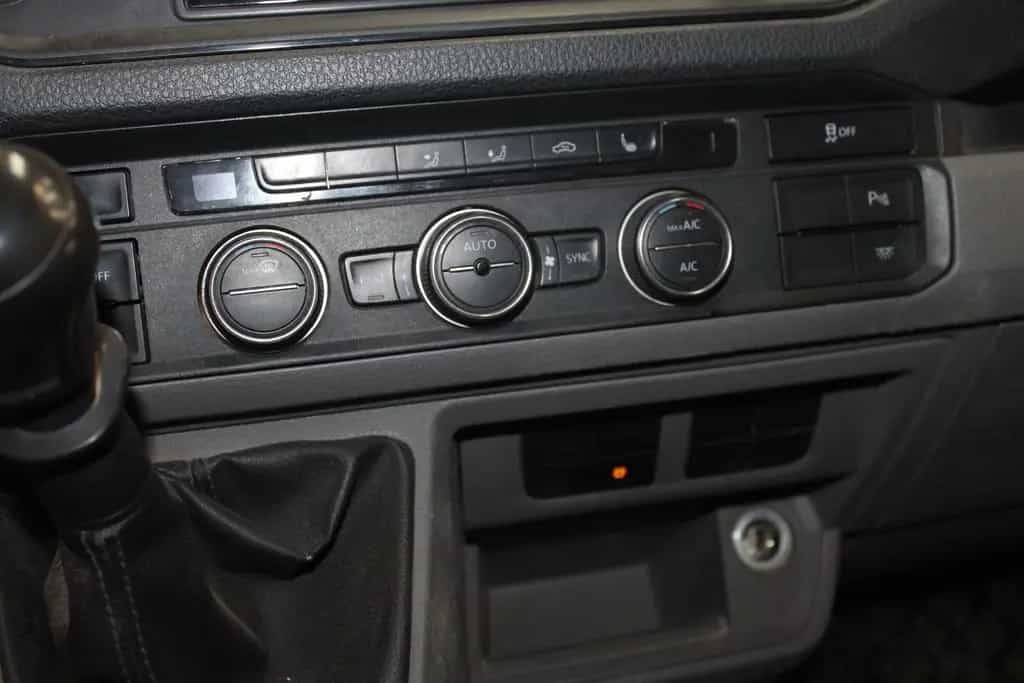MAN TGE Climatronic AHK Kamera H2 L3 03/2019-photo-13