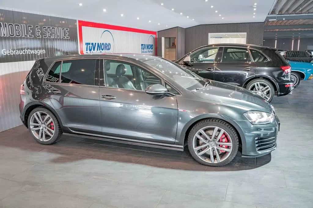 Volkswagen Golf VII Lim. GTI Performance DSG Leder DYNAUDIO 11/2016-photo-1