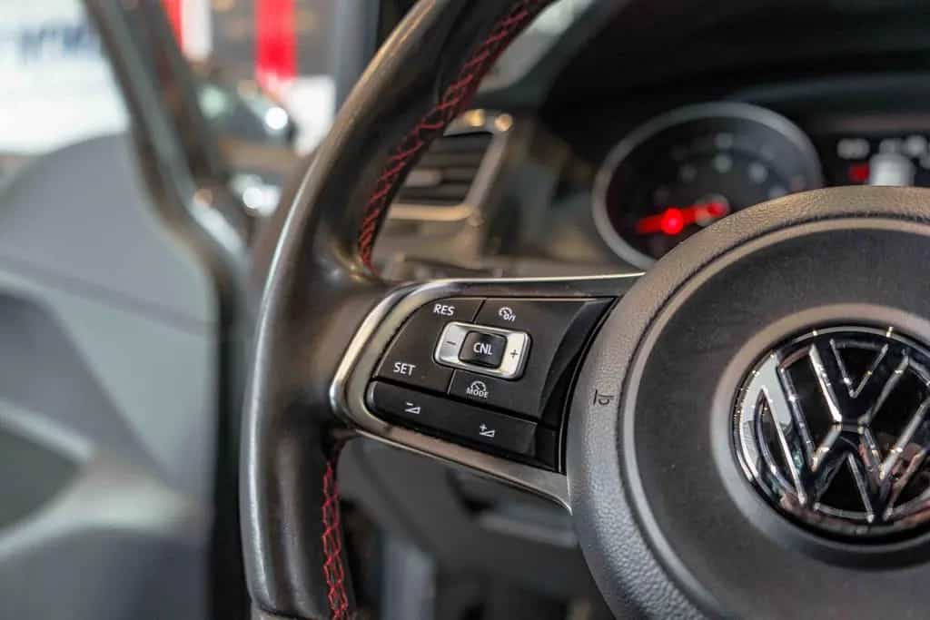 Volkswagen Golf VII Lim. GTI Performance DSG Leder DYNAUDIO 11/2016-photo-21