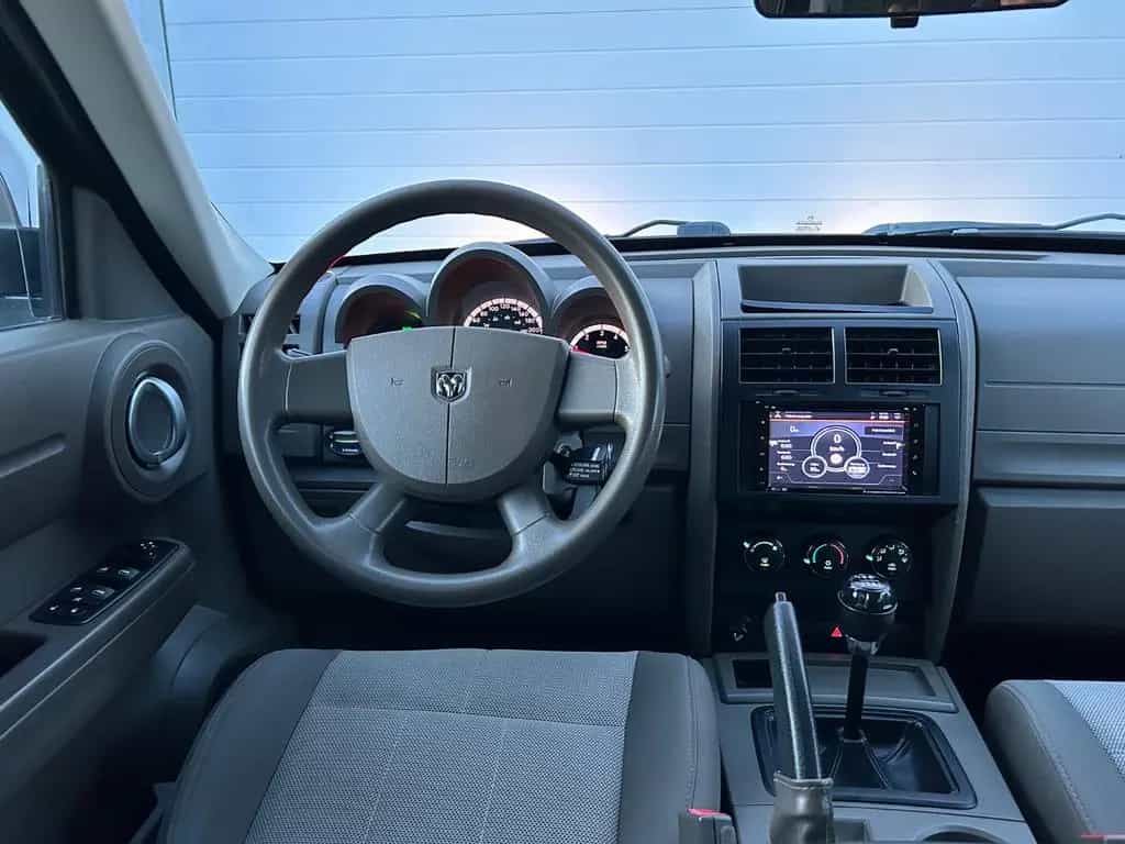 Dodge Nitro 2.8 SE*Klima*AHK*Standheizung*Tüv* 09/2008-photo-8