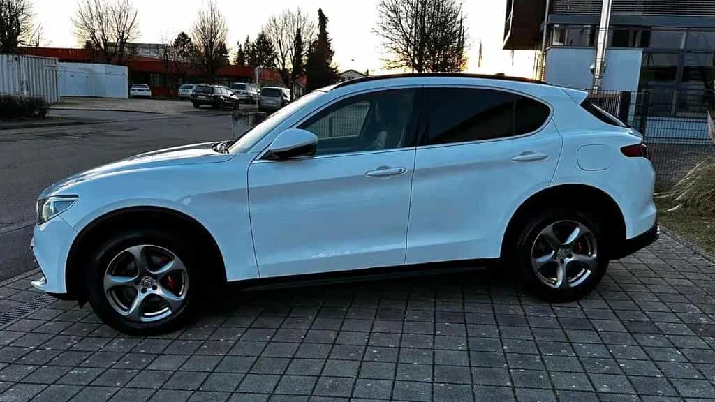Alfa Romeo Stelvio 09/2019-photo-2