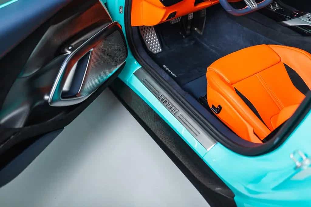 Ferrari 12Cilindri - Carbon, Garantie, Tiffany 11/2025-photo-14