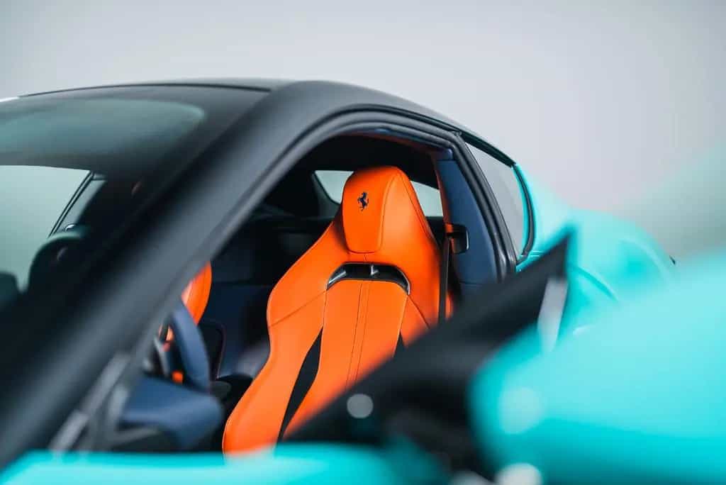 Ferrari 12Cilindri - Carbon, Garantie, Tiffany 11/2025-photo-18