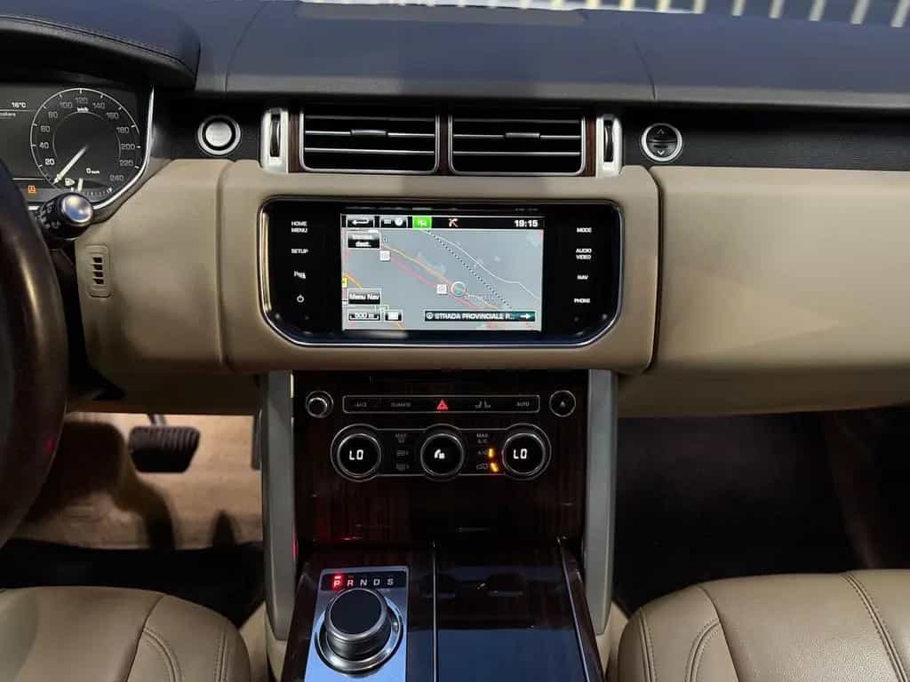 Land Rover Range Rover Rover Vogue 3.0TDV6 black editi 10/2015-photo-12
