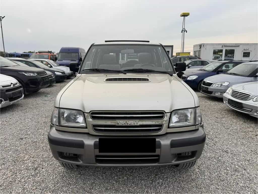 Isuzu *Trooper*3,0*DTI*Silver Edition*Klima*Panorama* 07/2002-photo-1
