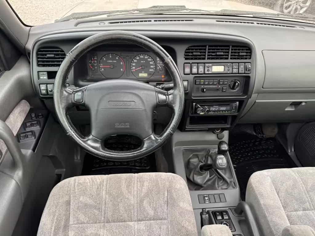 Isuzu *Trooper*3,0*DTI*Silver Edition*Klima*Panorama* 07/2002-photo-10