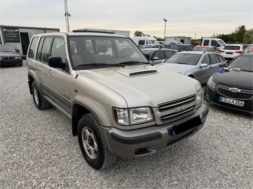 Isuzu *Trooper*3,0*DTI*Silver Edition*Klima*Panorama* 07/2002-photo-2