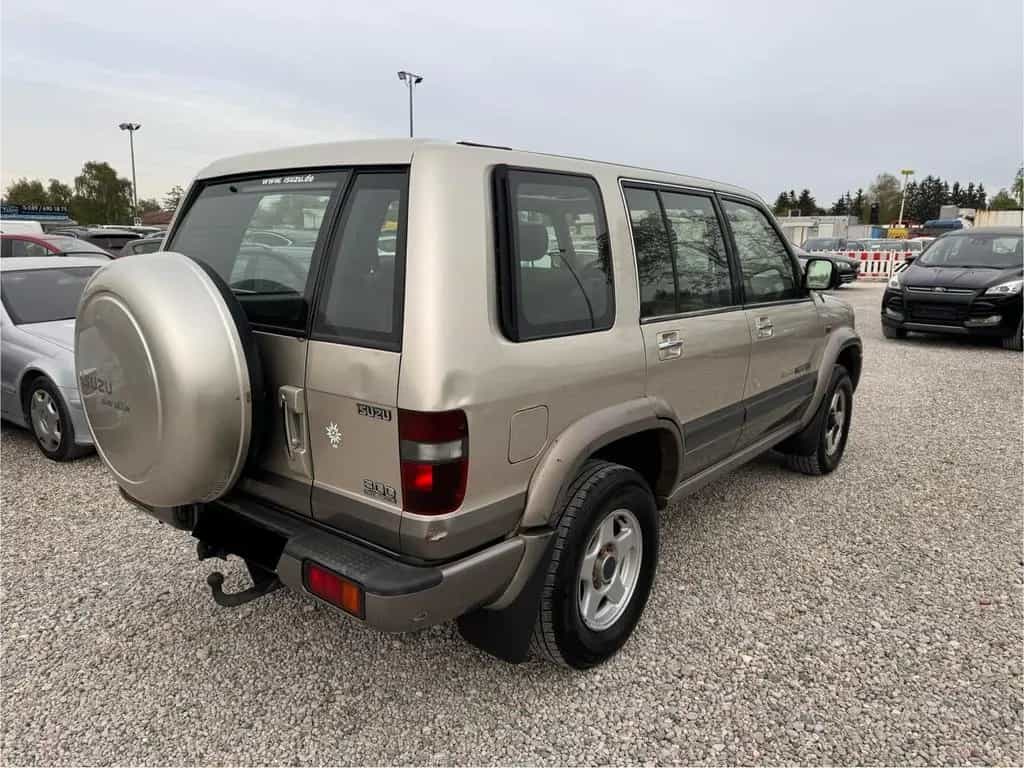 Isuzu *Trooper*3,0*DTI*Silver Edition*Klima*Panorama* 07/2002-photo-3