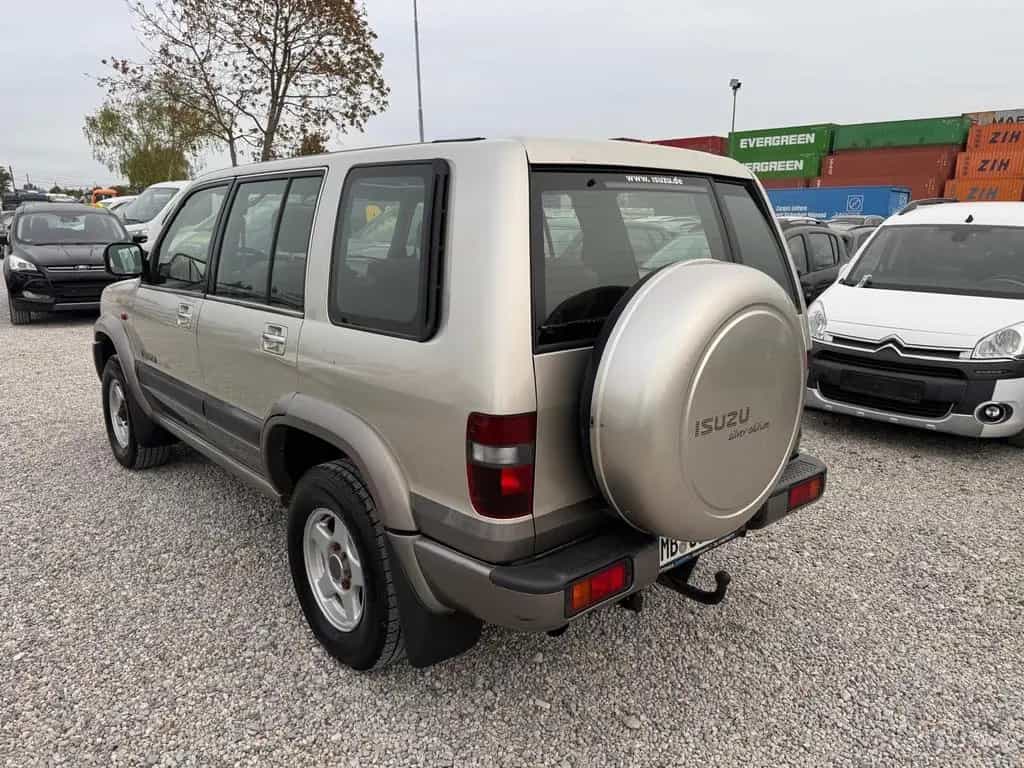 Isuzu *Trooper*3,0*DTI*Silver Edition*Klima*Panorama* 07/2002-photo-5