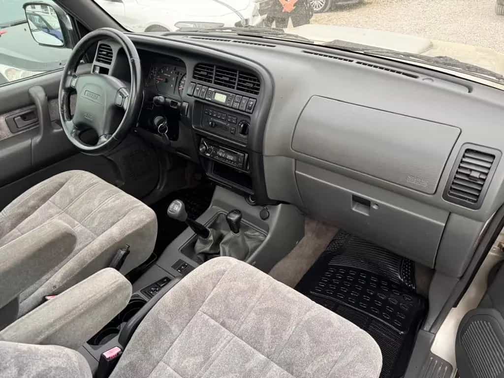 Isuzu *Trooper*3,0*DTI*Silver Edition*Klima*Panorama* 07/2002-photo-8