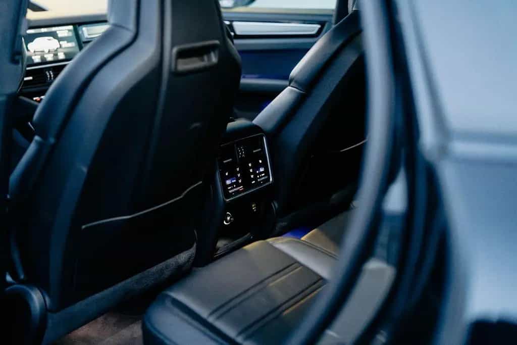 Porsche Cayenne Coupe Turbo - TOP Zustand 12/2019-photo-28