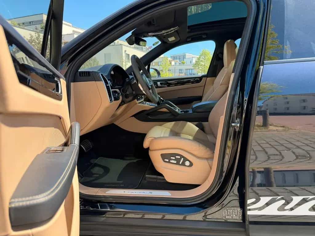 Porsche Cayenne S Platinum Gepflegt Exklusive 11/2018-photo-8