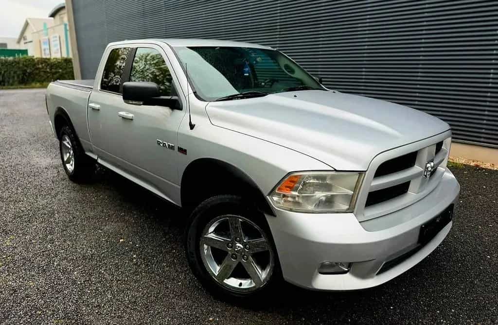 Dodge RAM 5.7 V8 1500 HEMI 4X4 D-CAB"TÜV-06/27" 06/2009-photo-22