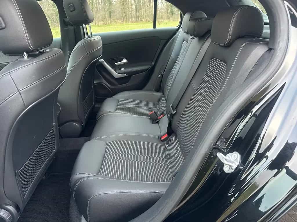 Mercedes-Benz A 200 Progressive Pano Navi Kamera LED 11/2018-photo-12