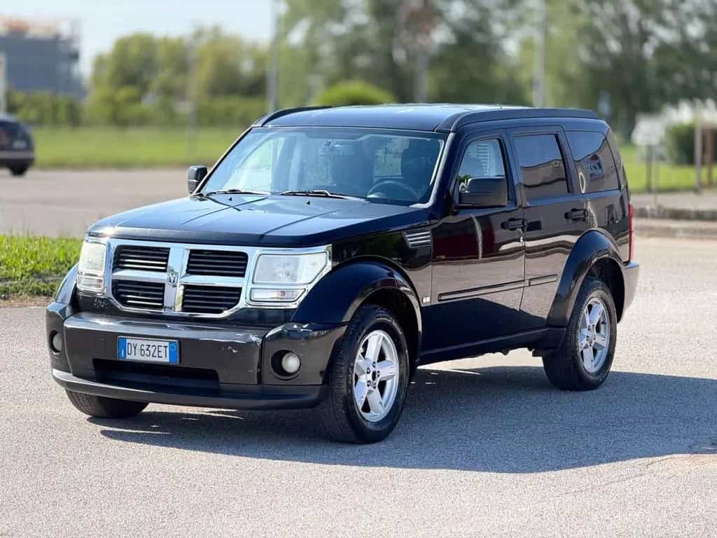 Dodge Nitro 2.8 CRD 4x4 2010 Garanzia 12 mesi 08/2010-photo-1