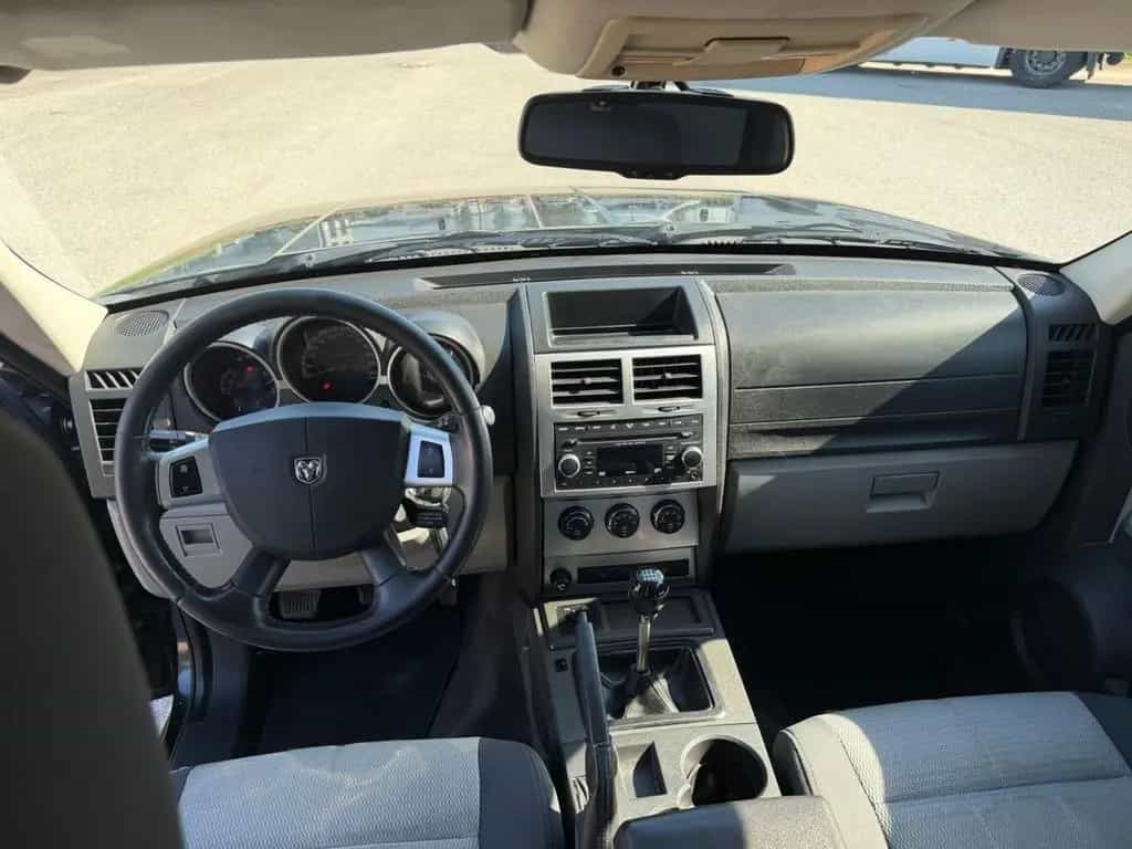 Dodge Nitro 2.8 CRD 4x4 2010 Garanzia 12 mesi 08/2010-photo-5