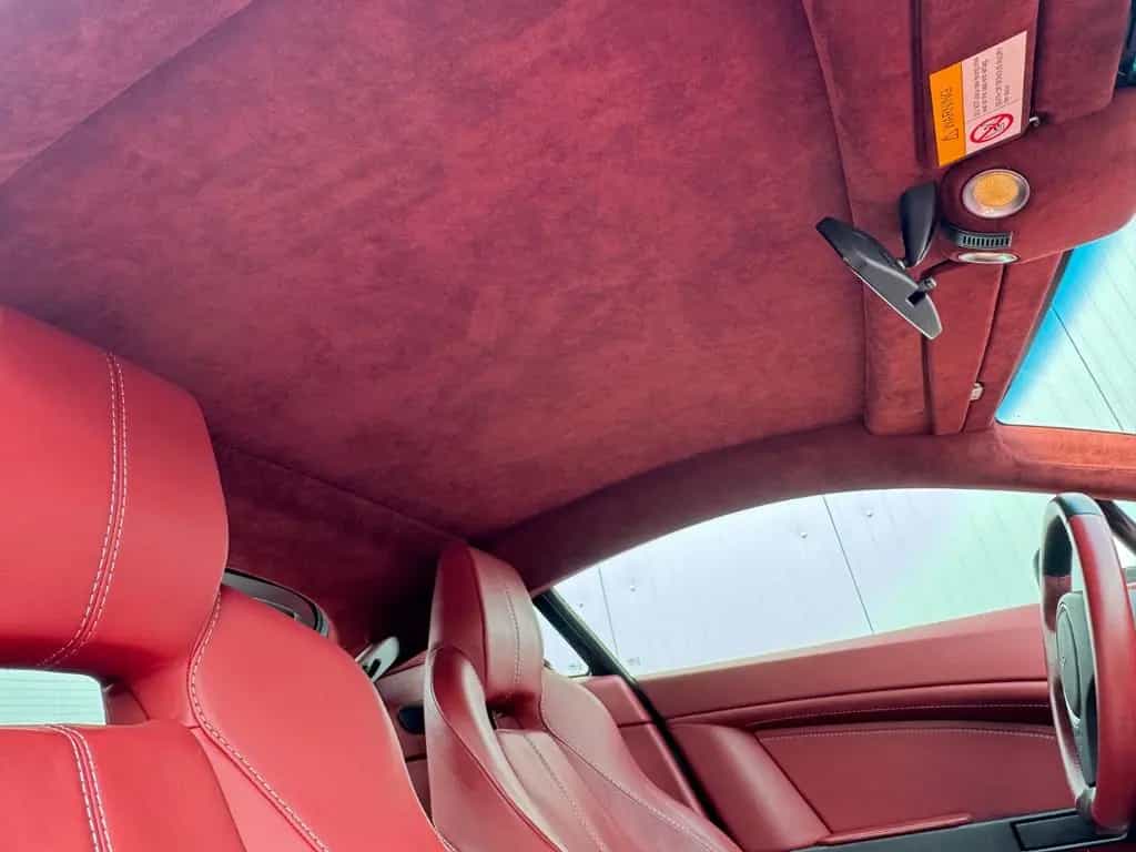 Aston Martin V8 Vantage 4.3l Sportshift Leder Bordeaux 08/2008-photo-17