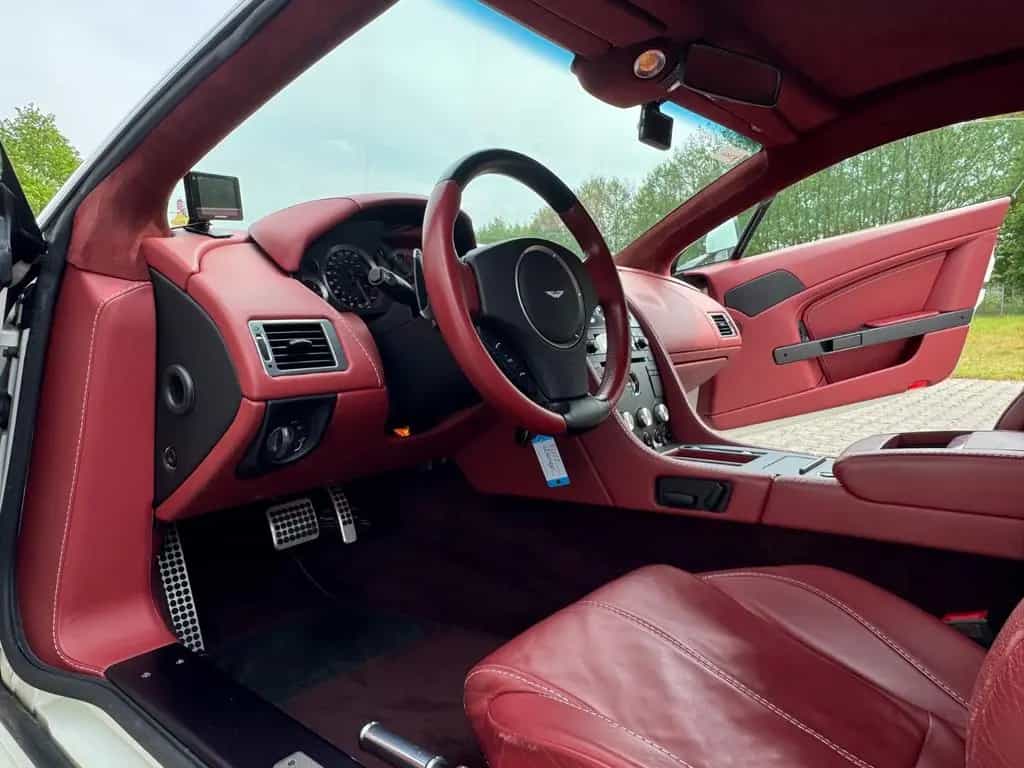 Aston Martin V8 Vantage 4.3l Sportshift Leder Bordeaux 08/2008-photo-21