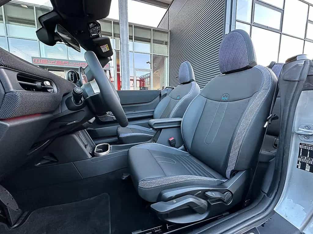 MINI Cooper C Aut. 04/2025-photo-15