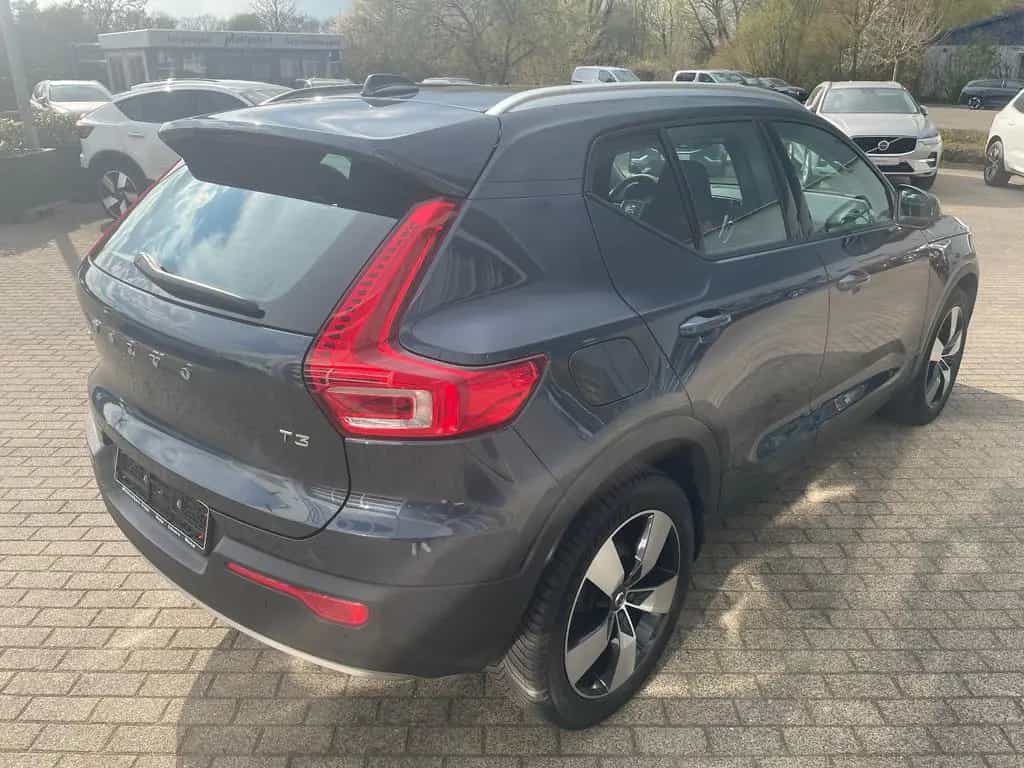 Volvo XC40 T3 Geartr. MOMENTUM PRO-20"-360-VollLED 03/2022-photo-1