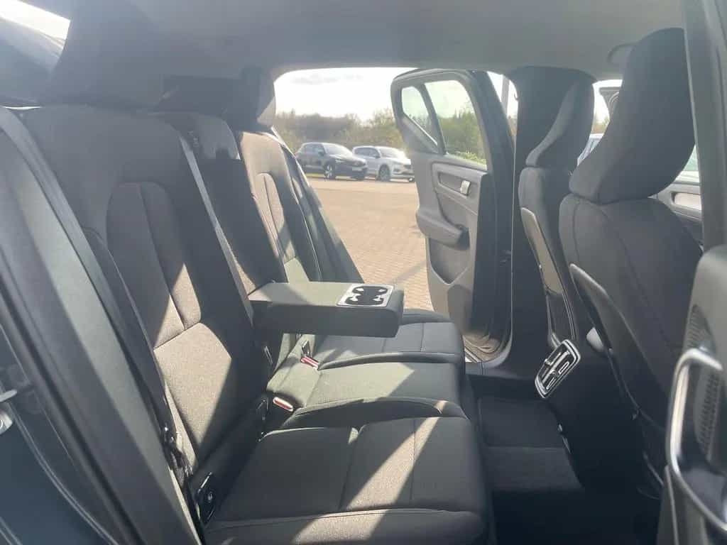 Volvo XC40 T3 Geartr. MOMENTUM PRO-20"-360-VollLED 03/2022-photo-10