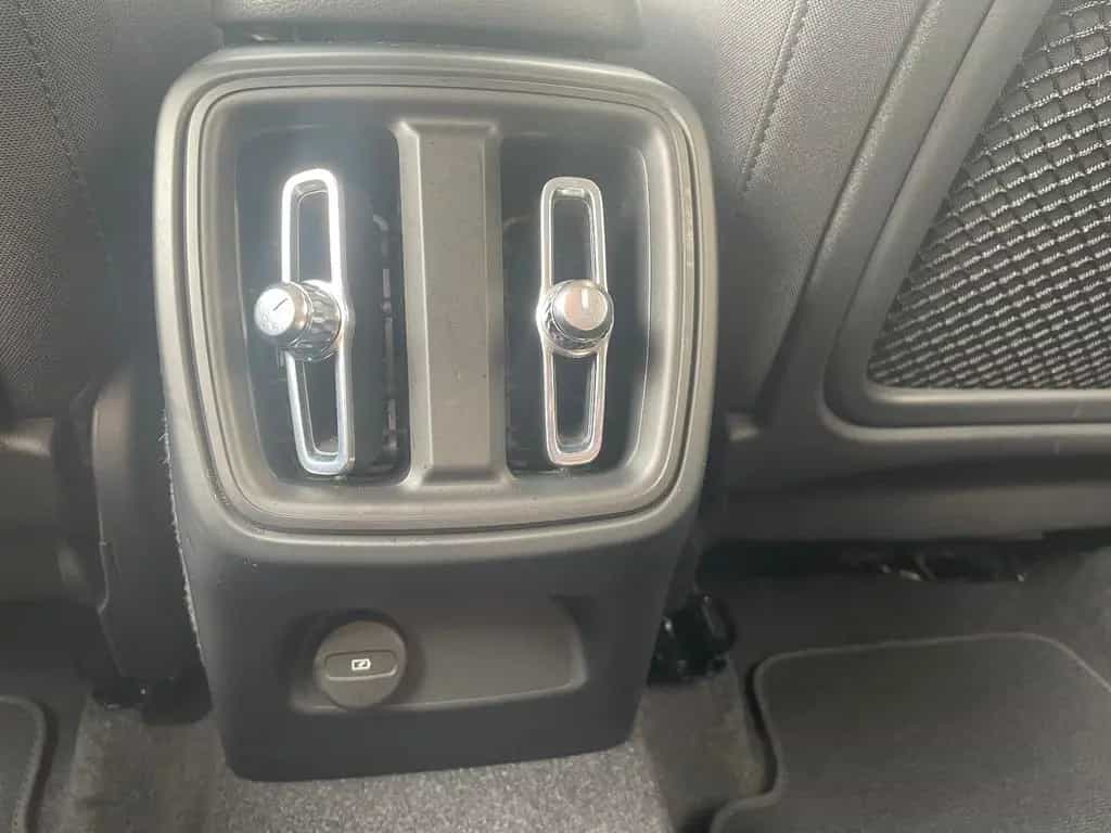 Volvo XC40 T3 Geartr. MOMENTUM PRO-20"-360-VollLED 03/2022-photo-13