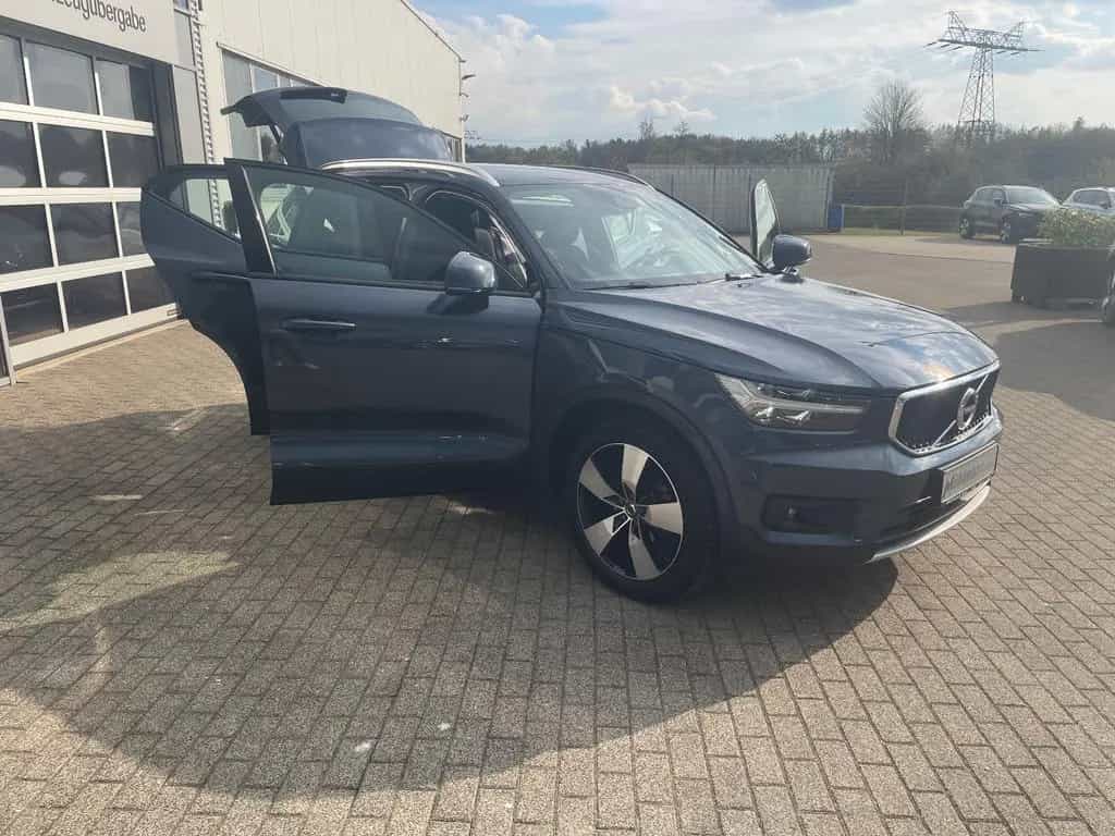 Volvo XC40 T3 Geartr. MOMENTUM PRO-20"-360-VollLED 03/2022-photo-2