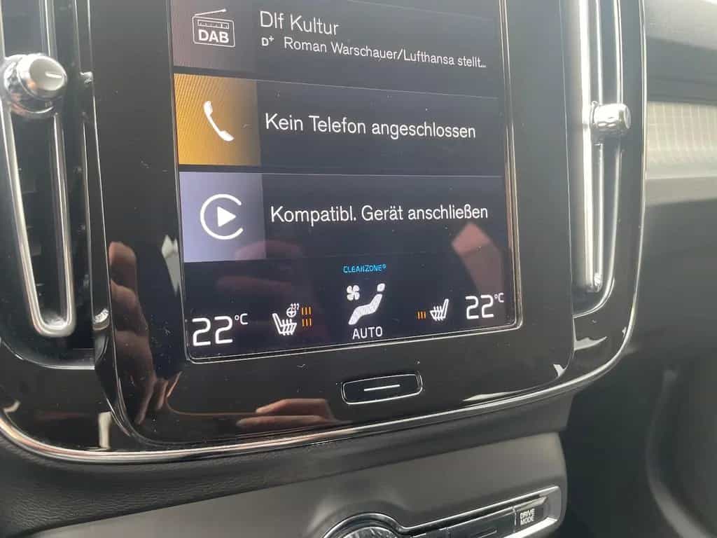 Volvo XC40 T3 Geartr. MOMENTUM PRO-20"-360-VollLED 03/2022-photo-21