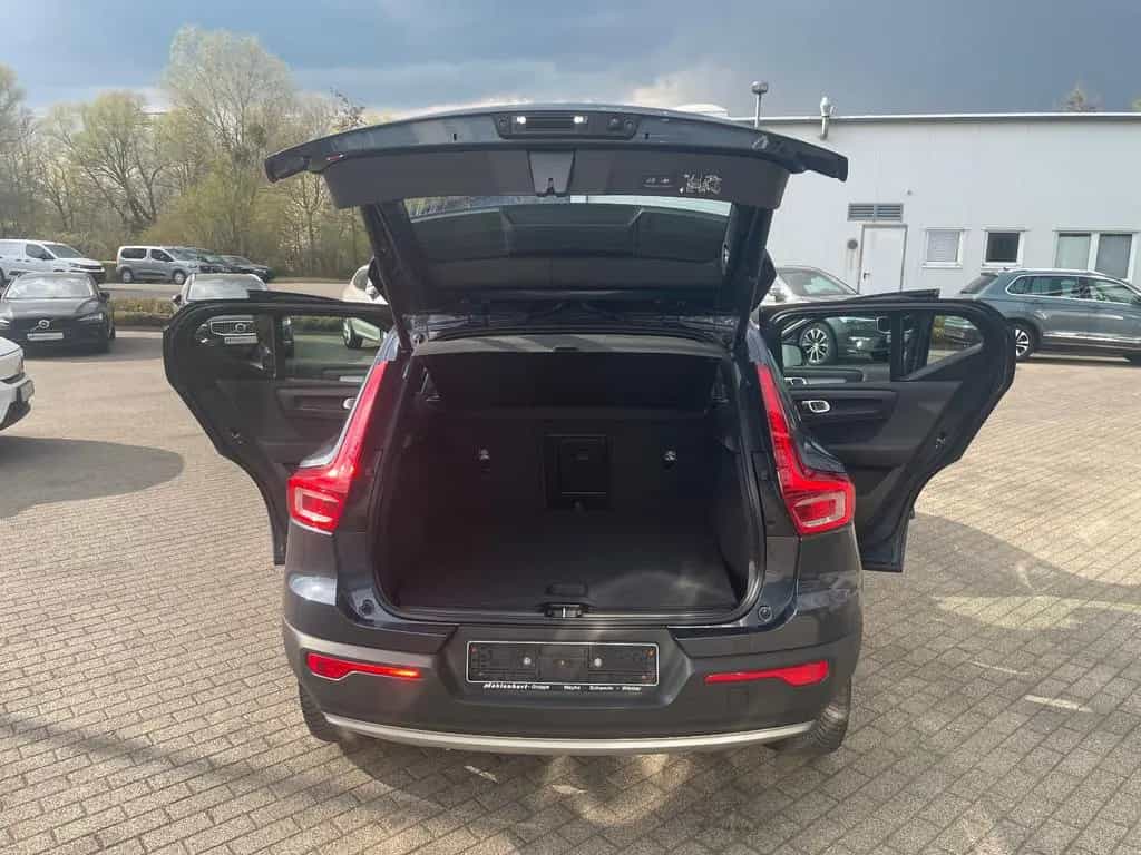 Volvo XC40 T3 Geartr. MOMENTUM PRO-20"-360-VollLED 03/2022-photo-4