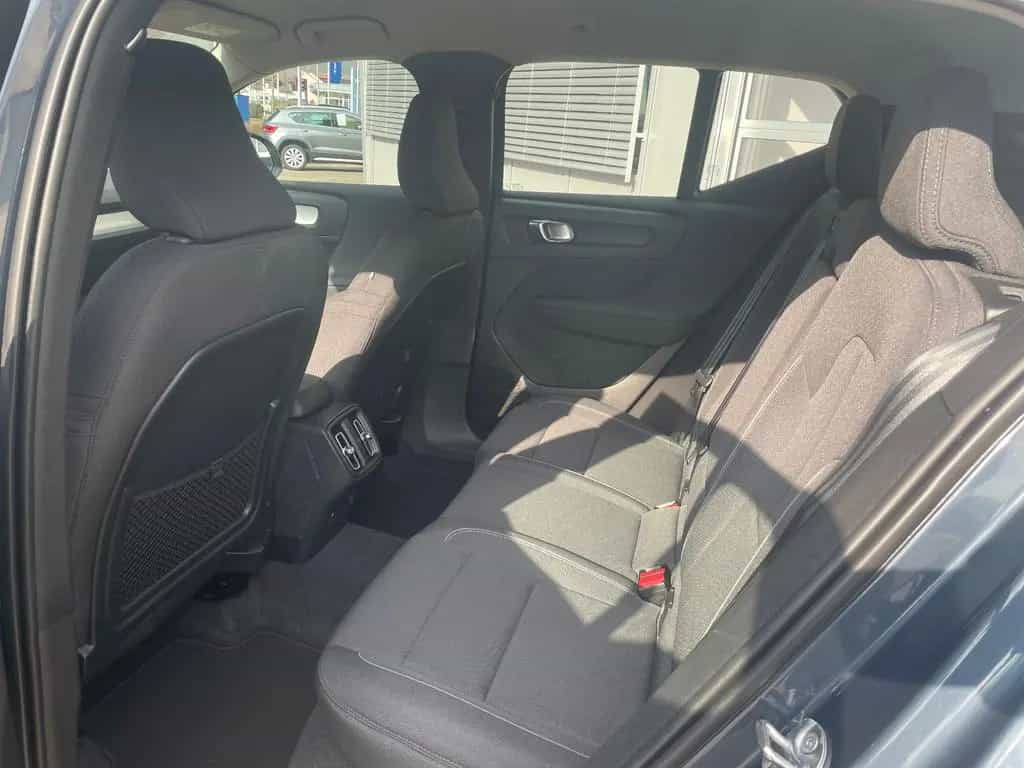 Volvo XC40 T3 Geartr. MOMENTUM PRO-20"-360-VollLED 03/2022-photo-6