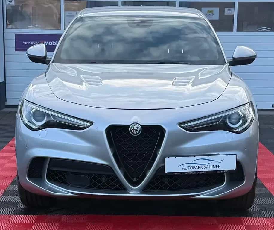 Alfa Romeo Stelvio Quadrifoglio Q4*100 % VOLL*ACC*KAM*CARBO 04/2021-photo-1