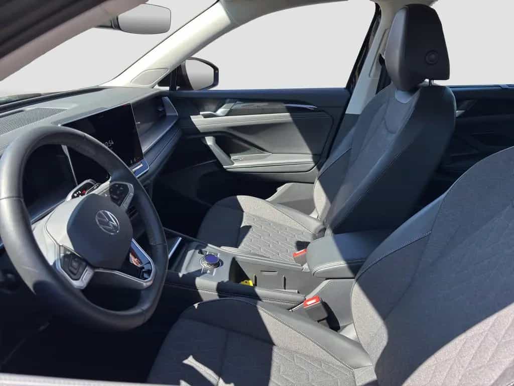 Volkswagen Tayron Life 1.5 eTSI 150 PS DSG AHK NAVI ACC 07/2025-photo-24