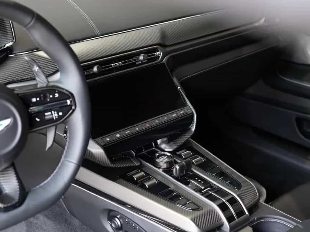 Aston Martin Vanquish Coupe Aston Martin Hamburg null-photo-14