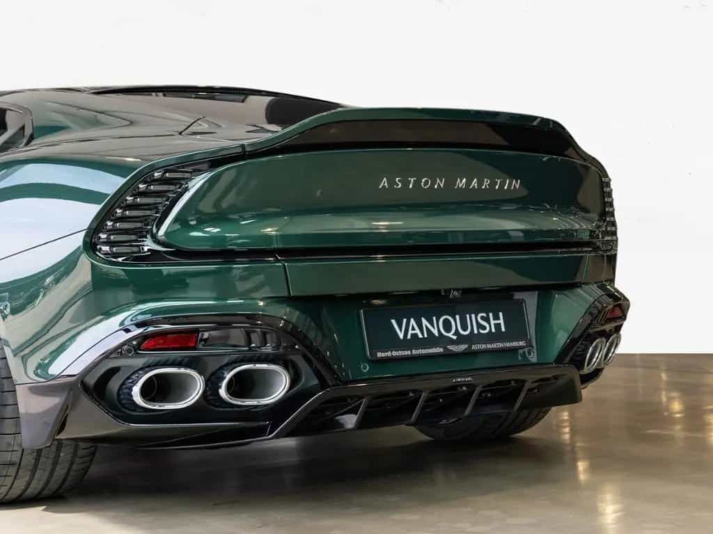 Aston Martin Vanquish Coupe Aston Martin Hamburg null-photo-22
