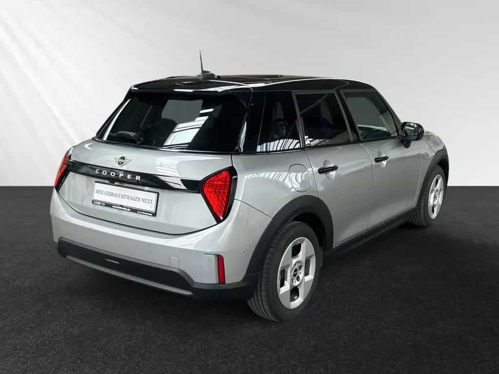 MINI Cooper C 5-Türer Paket M|Panorama|Head-Up 02/2025-photo-2