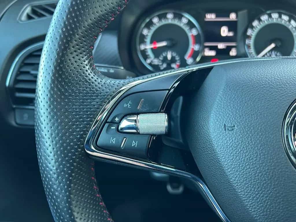 Skoda Fabia Monte Carlo Android/Apple*SHZ*DAB*PDC*Alu 09/2020-photo-15