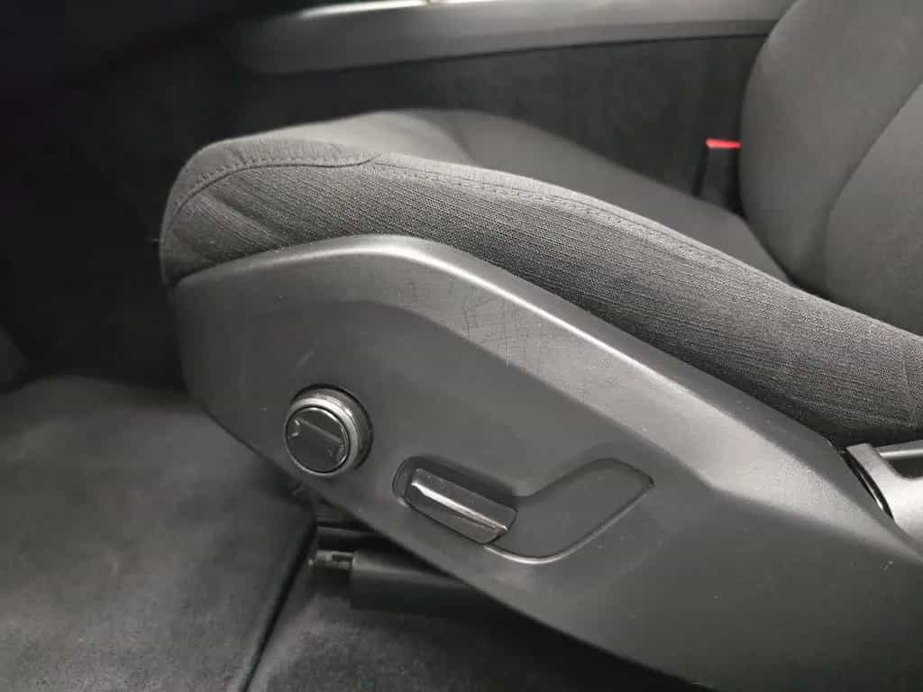 Volvo XC60 B4 D Geartronic Momentum Pro/LED/Navi/AHK 01/2022-photo-16