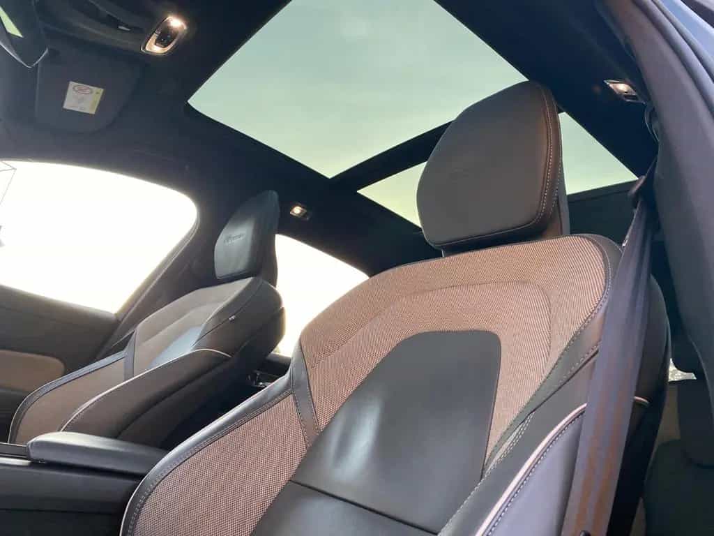 Volvo XC60 AWD R Design Pano 360°-Navi LED Head-Up 12/2019-photo-9