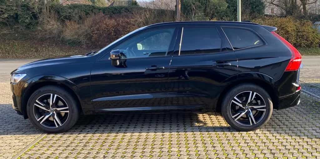 Volvo XC60 AWD R Design Pano 360°-Navi LED Head-Up 12/2019-photo-2