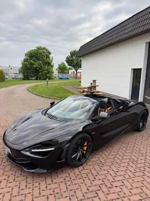 McLaren 720S Spider 01/2023-photo-0