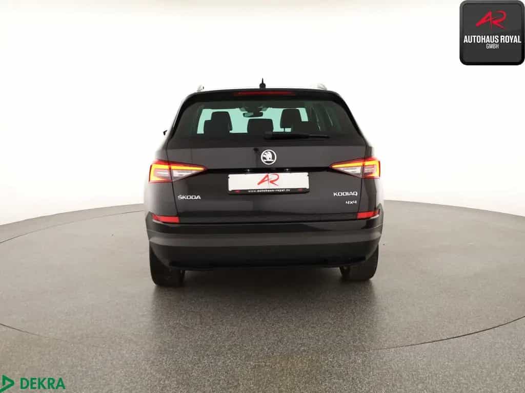 Skoda Kodiaq 2.0 TDI 4x4 KESSY,360GRAD,ACC,MEMORY,AHK 05/2018-photo-3
