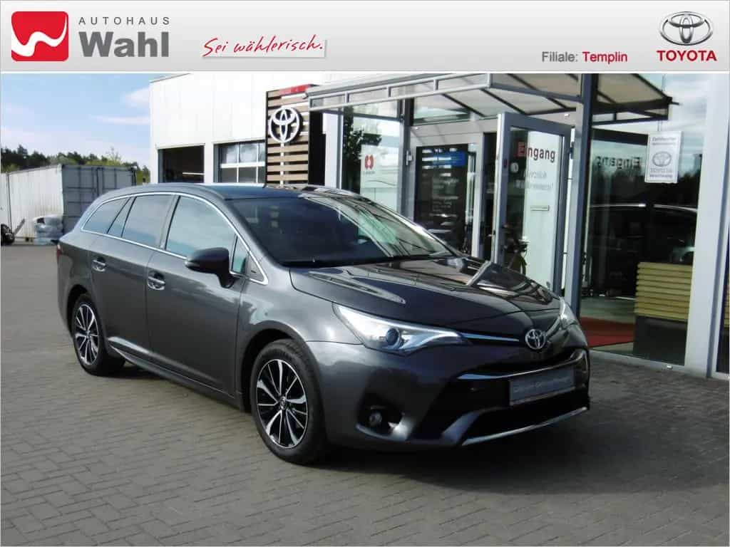 Toyota Avensis Touring Sports 1.8 Team D 06/2018-photo-20